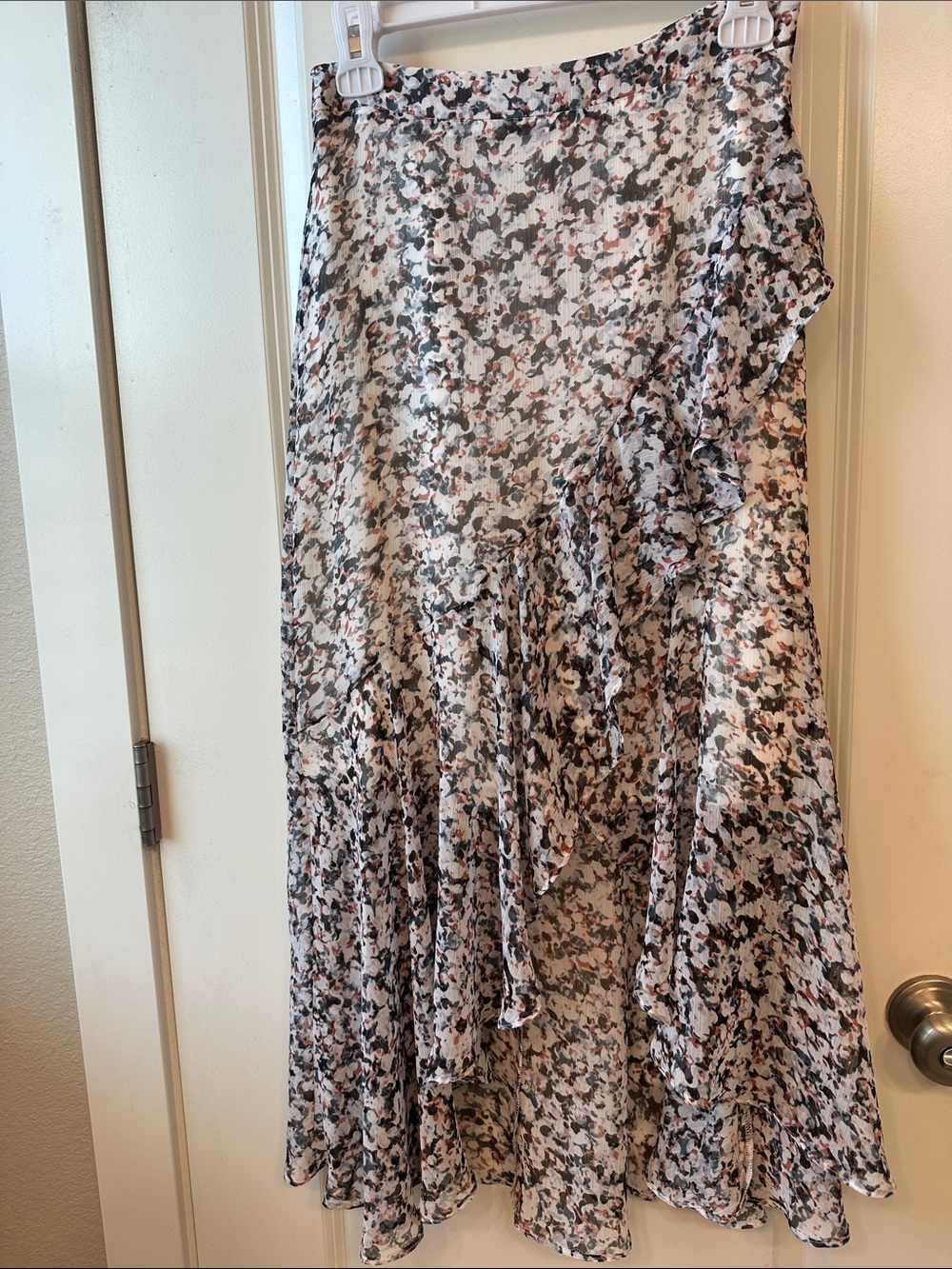 Express™️ Floral Print Pleated Skirt in Ivory, Black & Terracotta